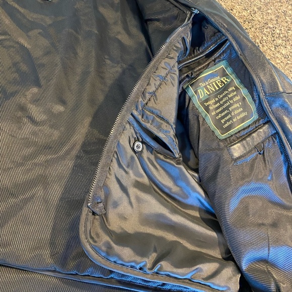 DANIER Men’s Black Leather Jacket. Size L. Like New! Mint. removable Liner - Picture 8 of 10